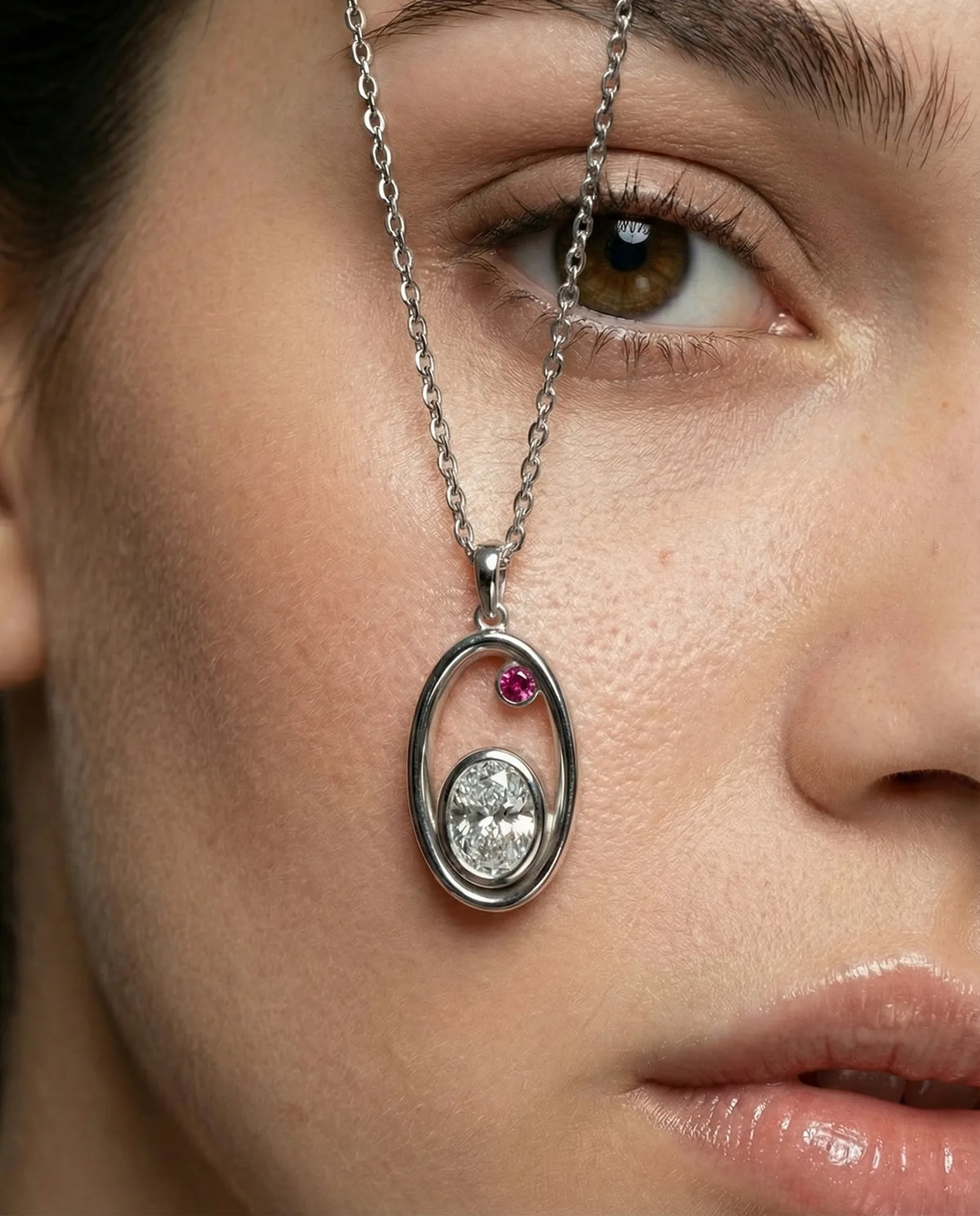 Liv Pendant