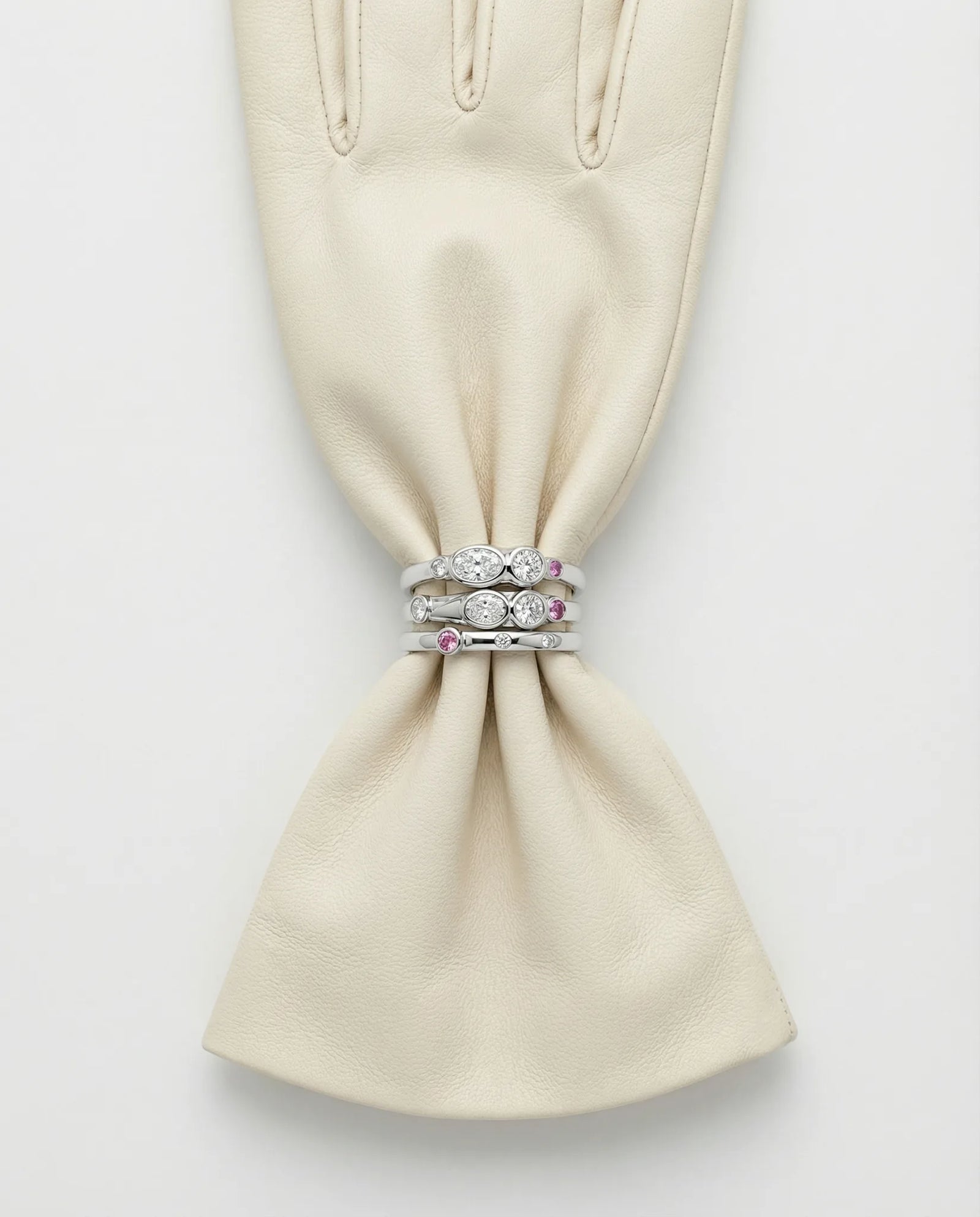 Vega Nova Lyra rings gold stack